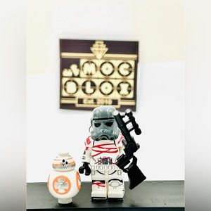 Guard Thrawn #000 - Custom Legos